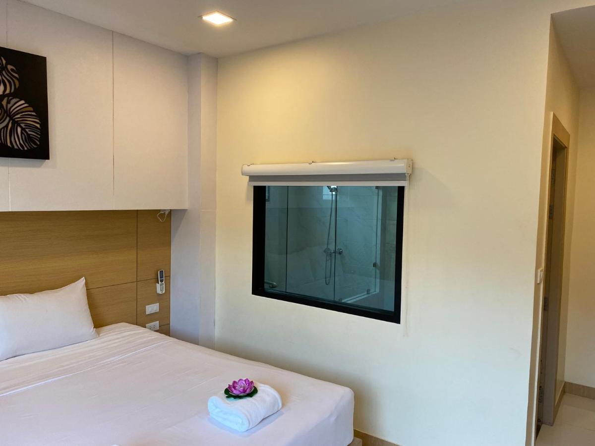 I Am O'Tel Patong Hotel Buitenkant foto