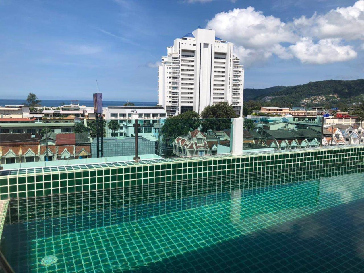 I Am O'Tel Patong Hotel Buitenkant foto